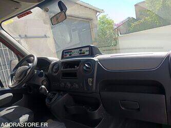 2015-renault-master-1443522-46645565