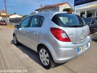 2011-opel-corsa-1443523-46645574