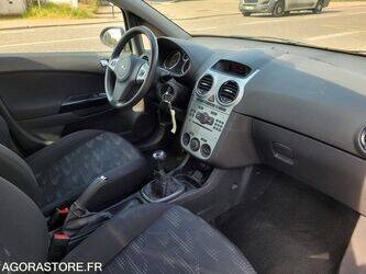 2011-opel-corsa-1443523-46645579