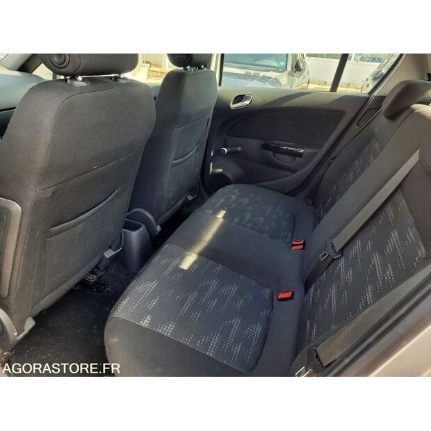 2011 أوبل CORSA-46645580