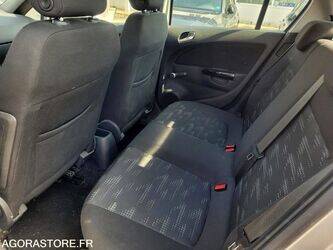 2011-opel-corsa-1443523-46645580