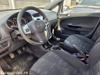 2011-opel-corsa-1443523-46645582