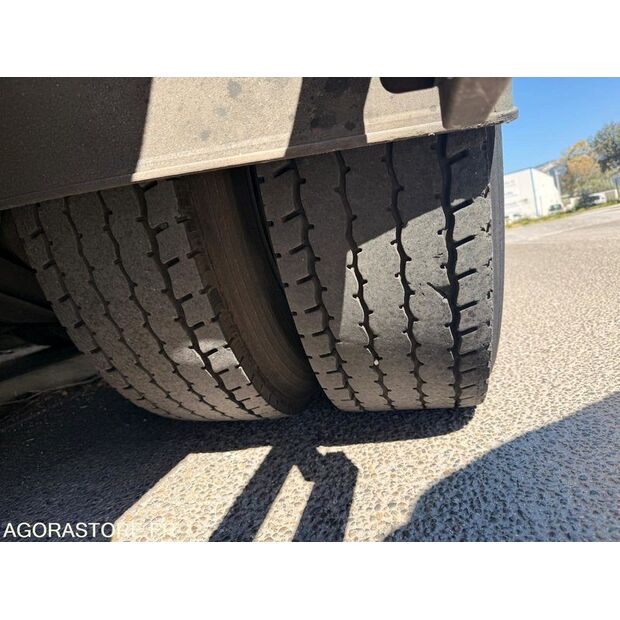 2017 فولفو FM-46645588