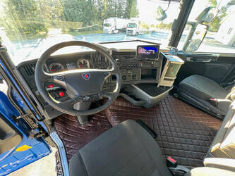 2012-scania-r560-1389873-46645630