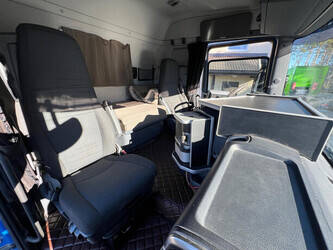 2012-scania-r560-1389873-46645634