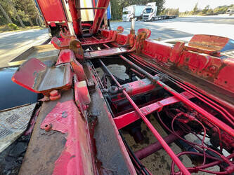 2012-scania-r560-1389873-46645641