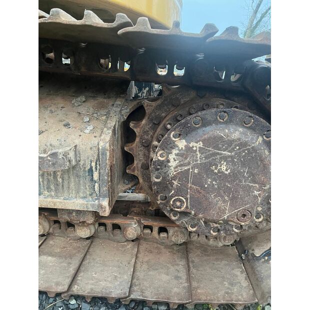 2018 Caterpillar 325FLCR-46645673