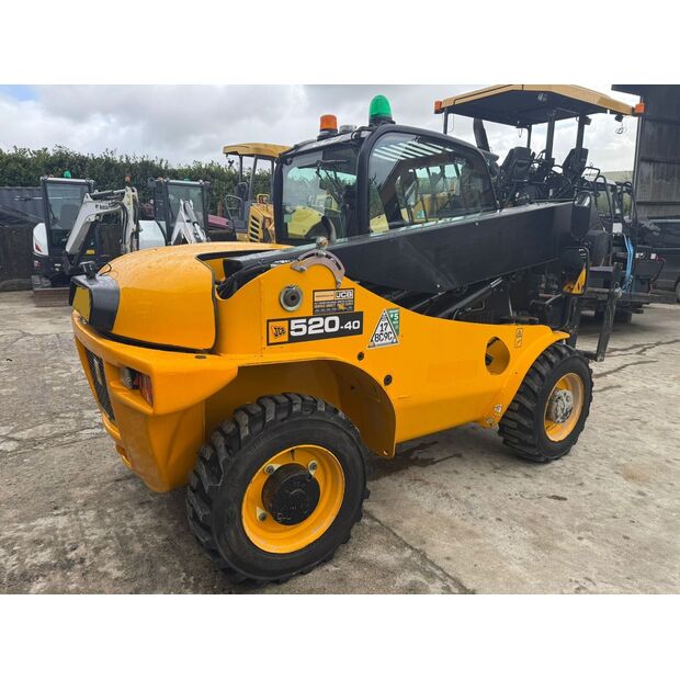 2021 JCB 520-40-46645715