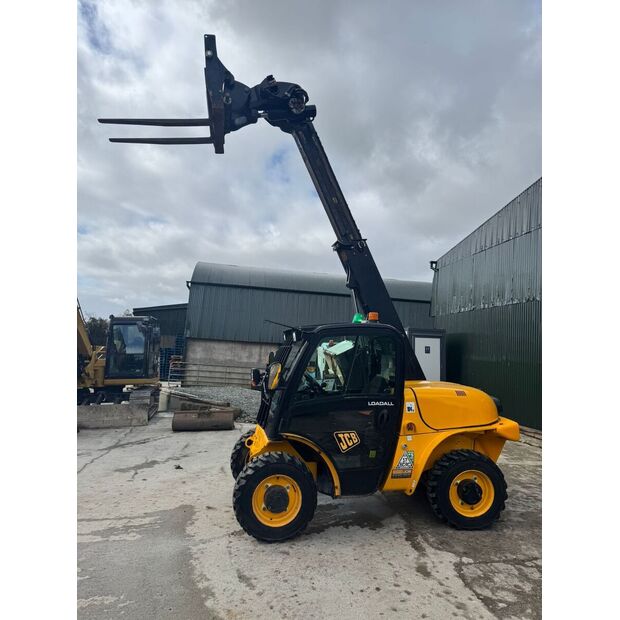 2021 JCB 520-40-46645719