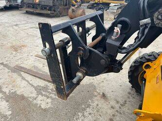 2021-jcb-520-40-1443534-46645721