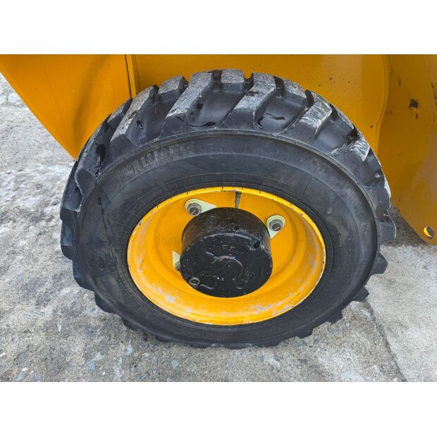 2021 JCB 520-40-46645726