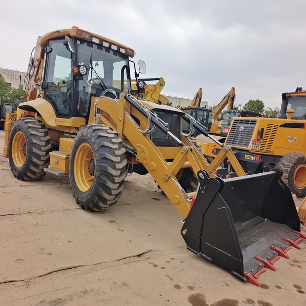 2026 Caterpillar 420F-46645778