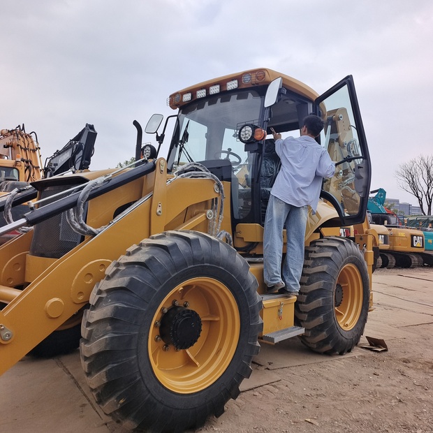 2026 Caterpillar 420F-46645784