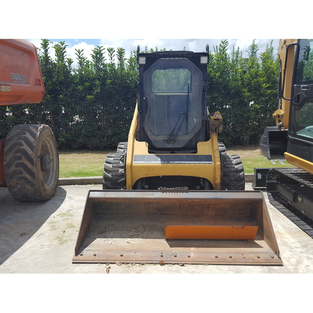 2022 Caterpillar 226B-46645804