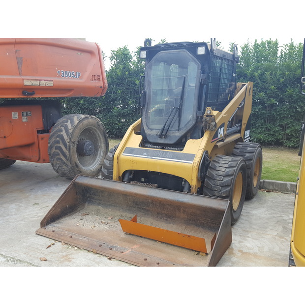 2022 Caterpillar 226B-46645805