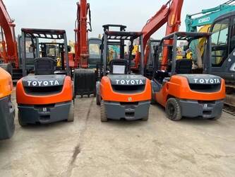 2023-toyota-3-ton-46645818