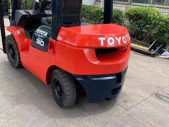 2023-toyota-3-ton-46645819