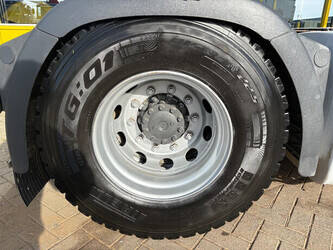 2016-man-tgx-18-440-1443559-46646297