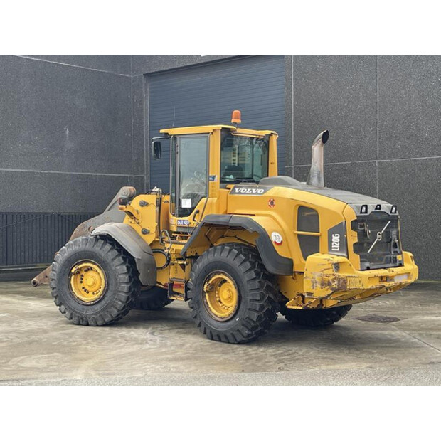 2014 فولفو L 120 G-46646637