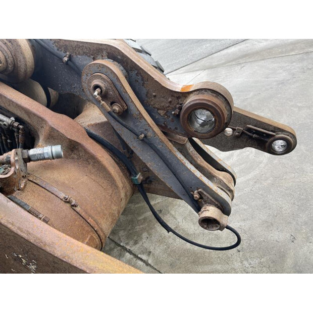 2014 فولفو L 120 G-46646643