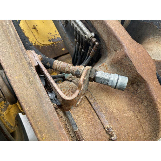 2014 فولفو L 120 G-46646644