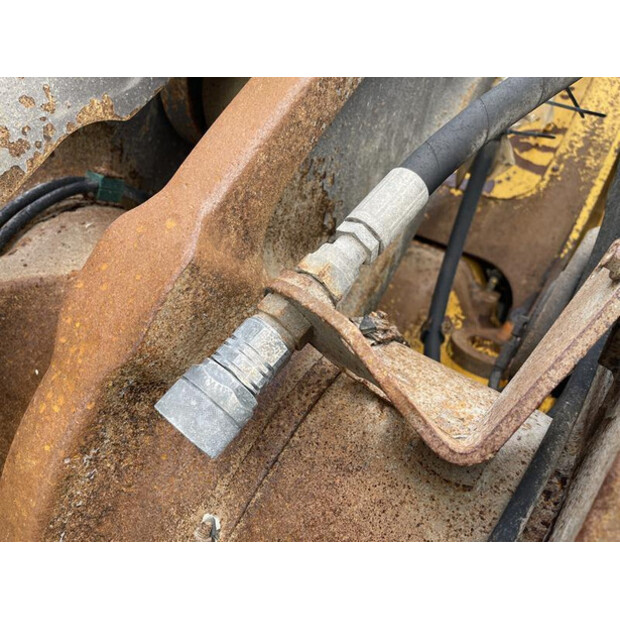 2014 فولفو L 120 G-46646645