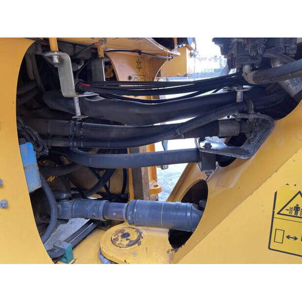 2014 فولفو L 120 G-46646656