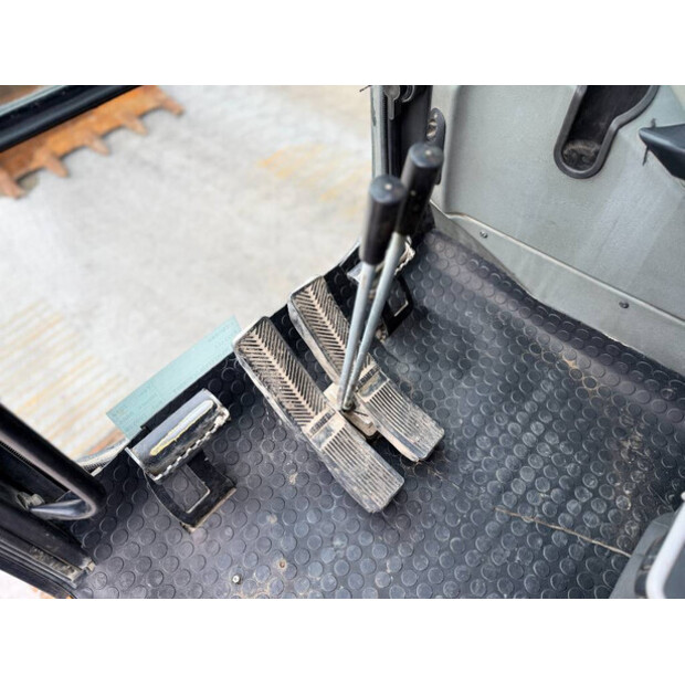 2014 Liebherr R922SLC-46646861