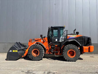 Image de CHARGEUSES SUR PNEUS 2020 Hitachi ZW 250-6