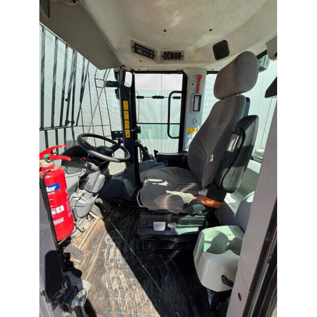 2020 Hitachi ZW 250-6-46646892