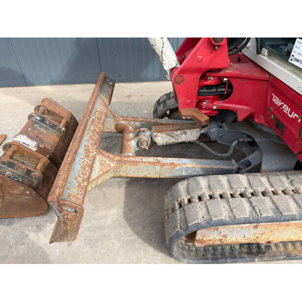 2017 TAKEUCHI TB230-46647393