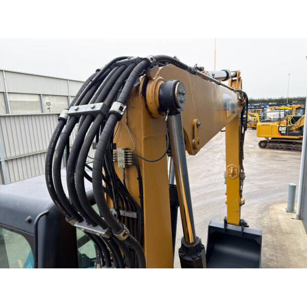 2011 Caterpillar M316D-46648715