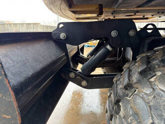 2015-caterpillar-m318f-1443625-46648798