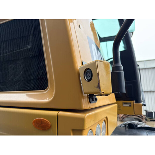 2015 Caterpillar M318F-46648806