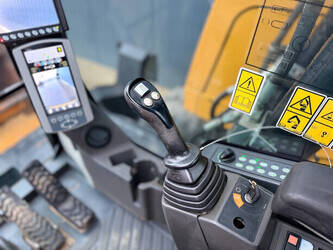 2015-caterpillar-m318f-1443625-46648834