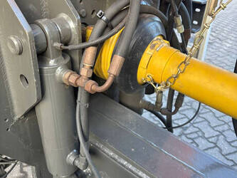 2010-dezeure-k33-1443644-46649292