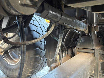 2010-dezeure-k33-1443644-46649296