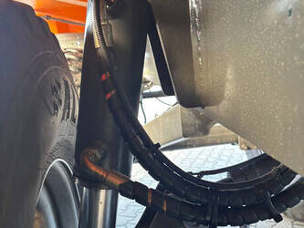 2010-dezeure-k33-1443644-46649298