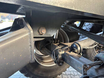 2010-dezeure-k33-1443644-46649300