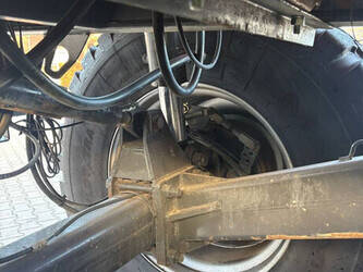 2010-dezeure-k33-1443644-46649301