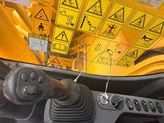 2020-komatsu-pc-228-uslc-11-1443649-46649470