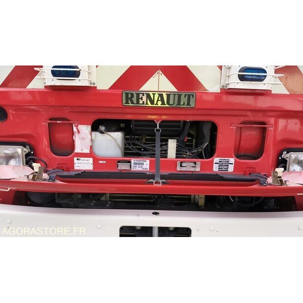 2000 Renault M210-46663052