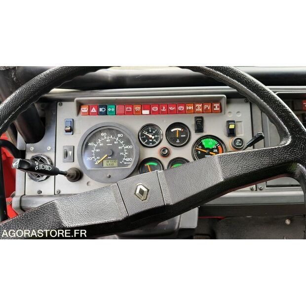 2000 Renault M210-46663053