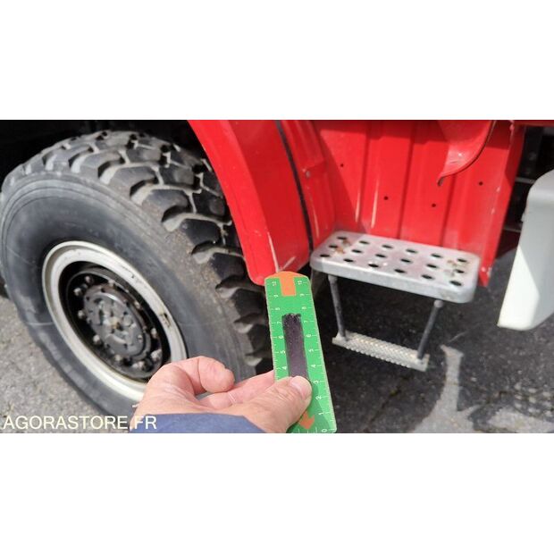 2000 Renault M210-46663069