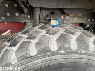 2000-renault-m210-1443469-46663073