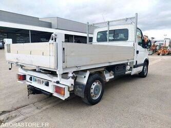 2009-renault-master-1443475-46663081