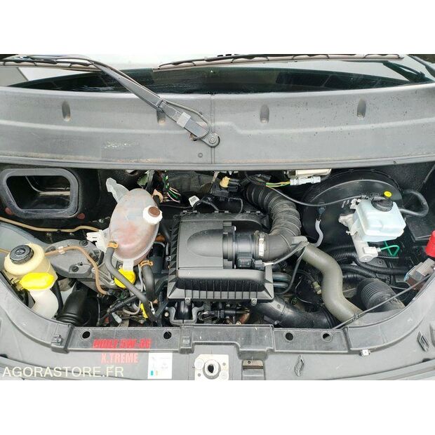 2009 رينو Master-46663088