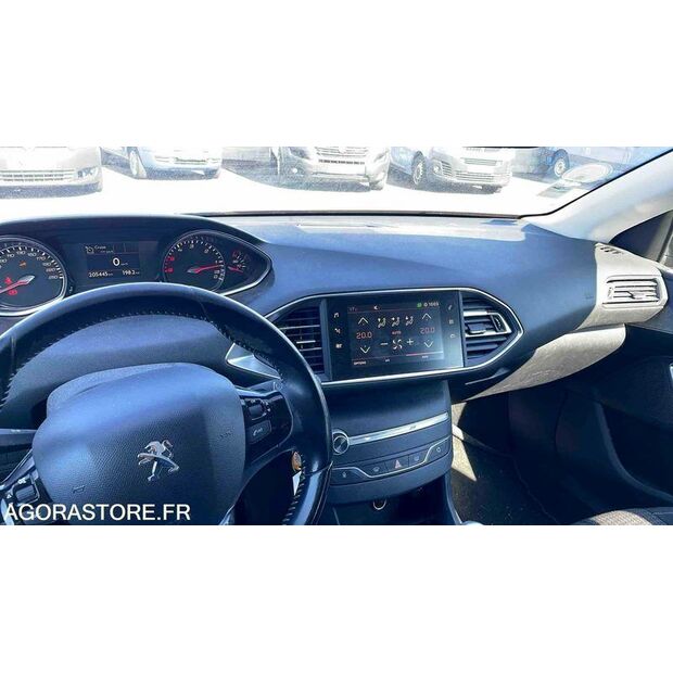 2019 Peugeot 308-46663186