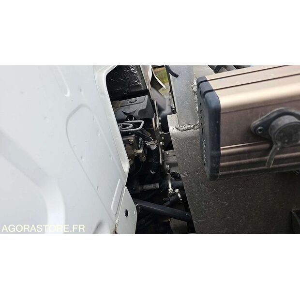 2005 Renault Midlum-46663191