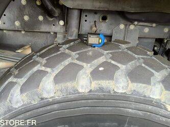 2001-renault-m210-1443504-46663257